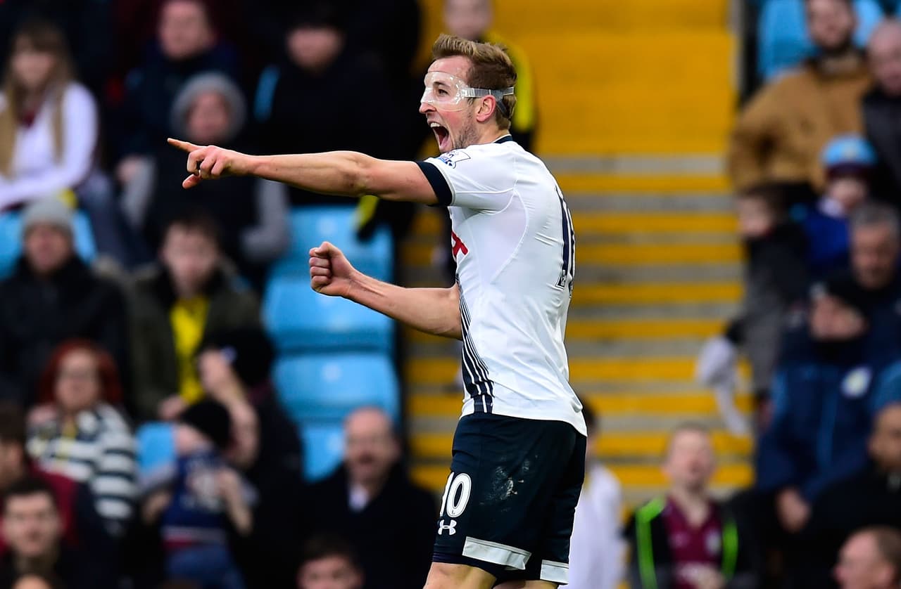 Harry Kane reconduce al Tottenham para vencer al Aston Villa y amenaza al Leicester