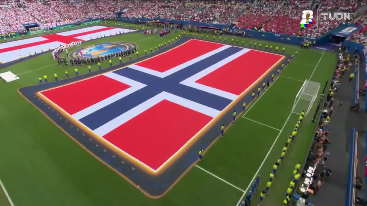 ¡Comienza la emoción! Noruega e Inglaterra ya entonan sus himnos