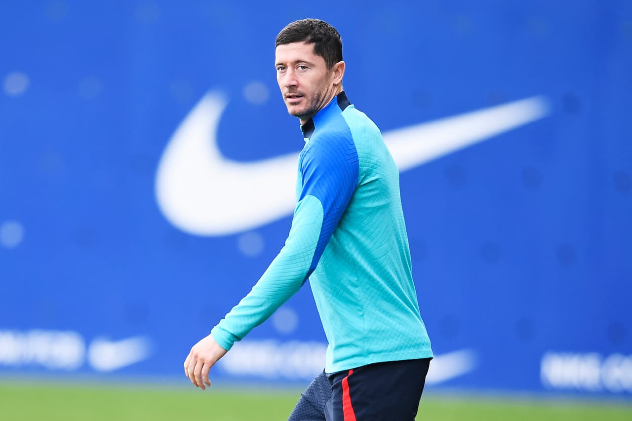 Lewandowski, Raphinha y Koundé son convocados para el Clásico 