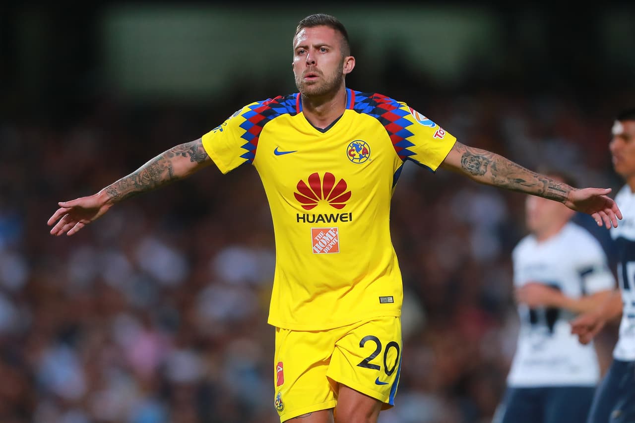 El América también sorprendió con la llegada de 
<b>Jérémy Ménez </b>desde Antalyaspor de Turquía. El mediocampista francés tuvo un buen torneo, pero en el actual no ha podido jugar por una lesión.
