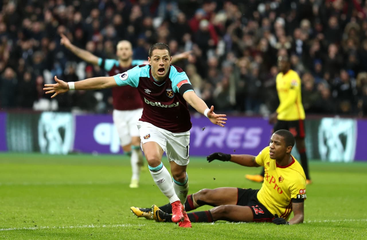 Aunque 'Chicharito' comenzó con el pie derecho su aventura con West Ham United, el equipo decayó e incluso estuvo en puestos de descenso en la Premier League.