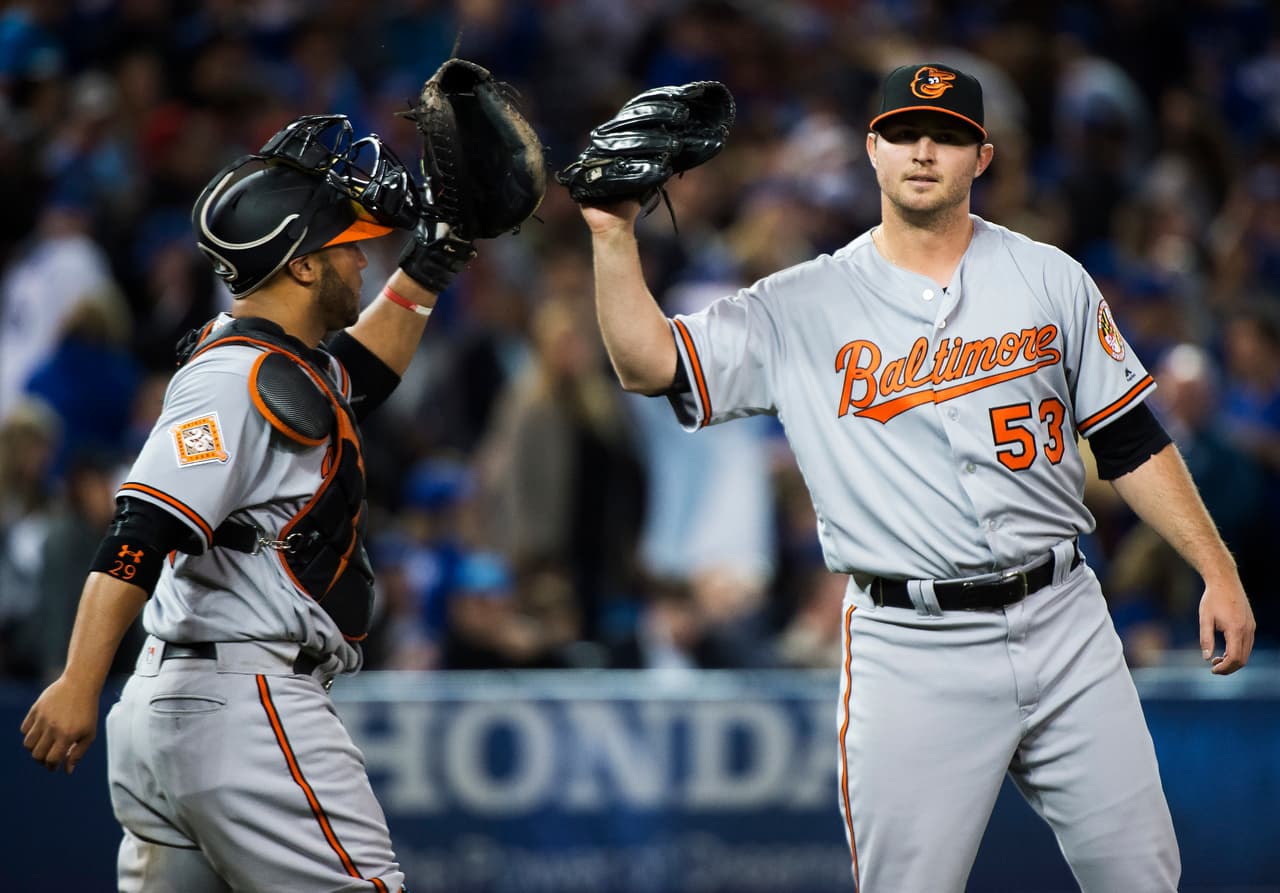 Los Yankees refuerzan su bullpen con Zach Britton