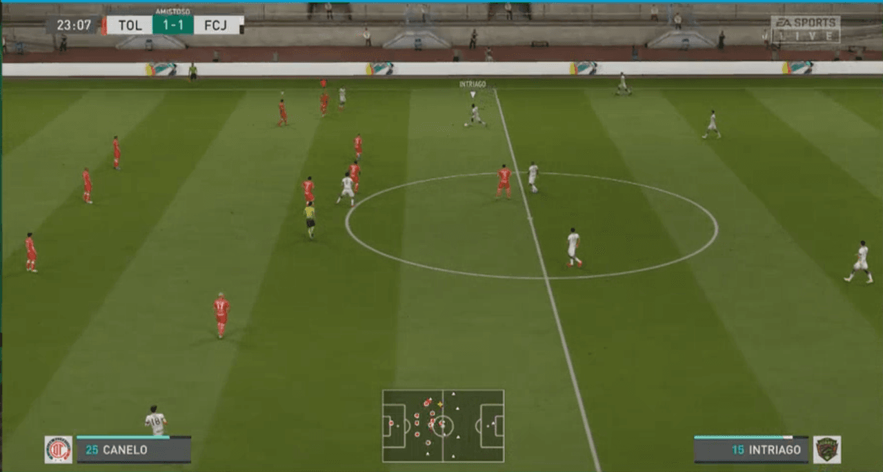 Diego Rosales venció a Marco Canaales en un divertido partido de eLiga MX.