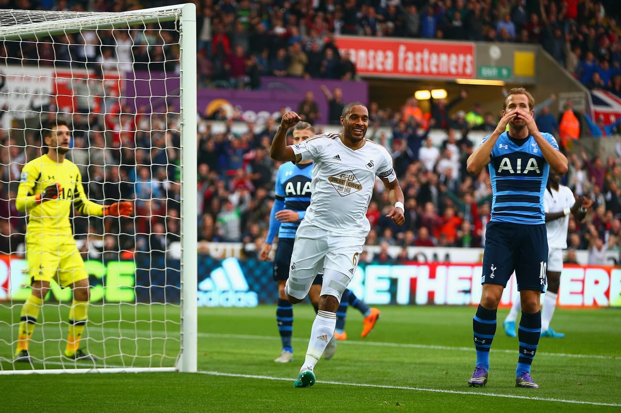 Los goles del equipo local fueron obra de Ayew y Kane en un autogol en propia meta.