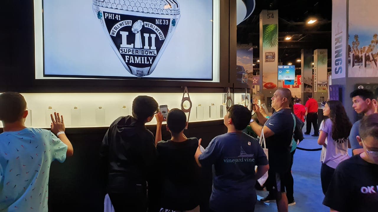 Falta menos de una semana para vivir la pasión del Super Bowl LIV entre Chiefs y 49ers pero la afición ya disfruta al máximo de la NFL Experience.