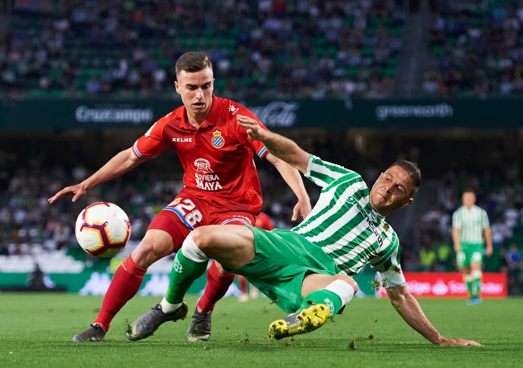 El Real Betis tiene dos triunfos en sus últimos nueve partidos, sumando dos empates y cinco derotas, para ilustrar el pésimo paso del equipo sevillano.