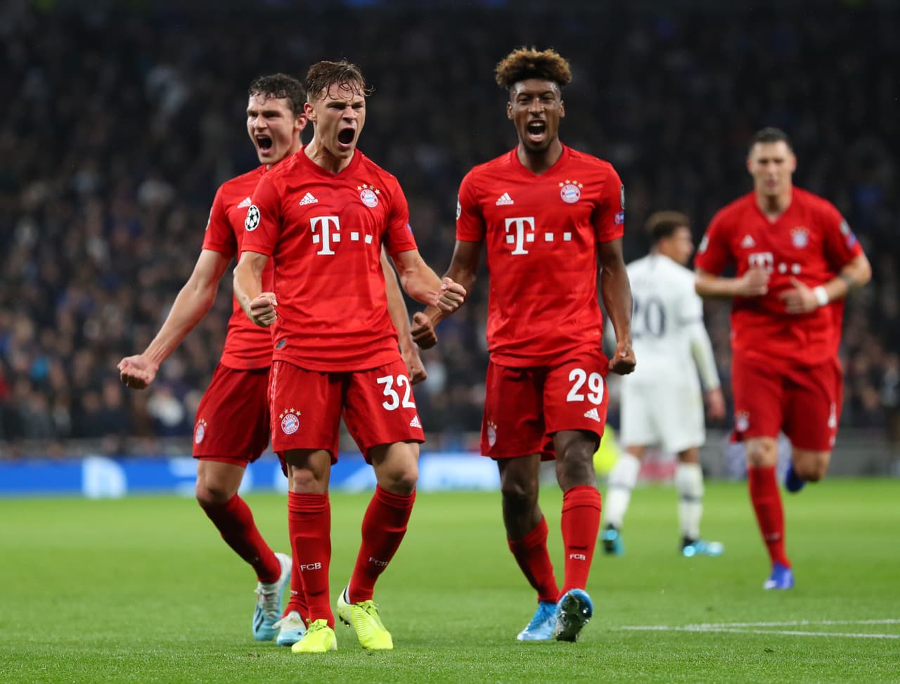 Ganabry (53’, 55’) marcó el tercer y cuarto gol de Bayern. Kane (61’) cobró un penal, pero Gnabry (83’) volvió a antotar, Lewandowski (87’) marcó el quinto y, nuevamente Gnabry (88’), anotó el último tanto para el 7-2 final.
