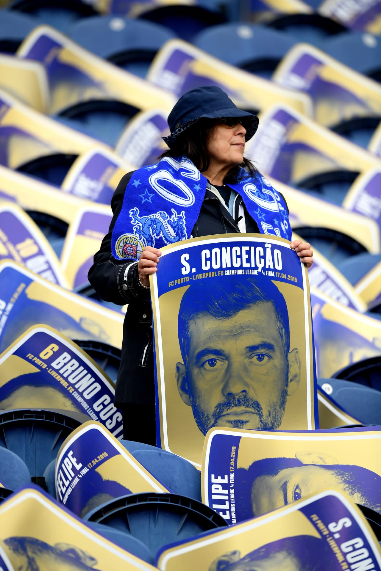 La ciudad, en la ribera del Duero y la costa del Atlántico Norte, vibró desde muy temprano esta previa de Champions League con la ilusión de poder darle vuelta a la serie de Cuartos de Final ante el Liverpool, equipo que tiene la ventaja tras ganar en Anfield por 2-0.