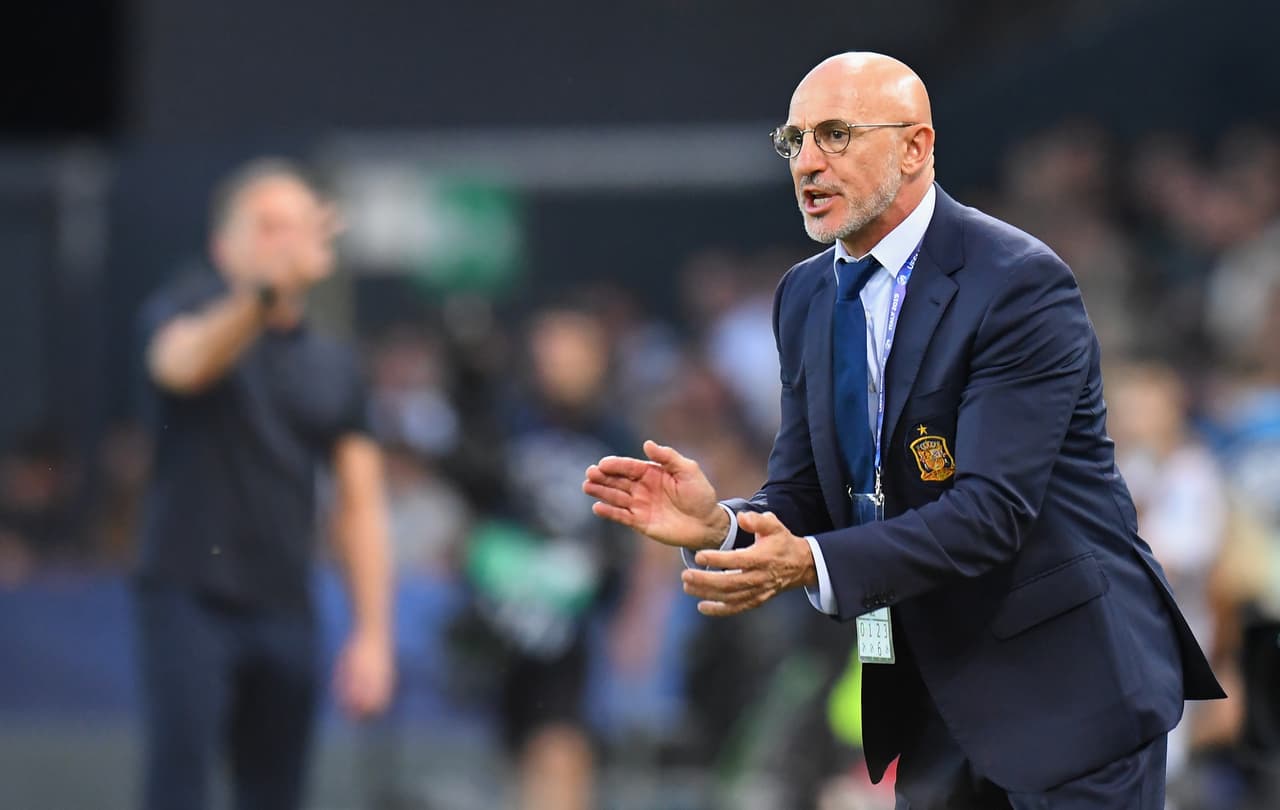 El técnico Luis de la Fuente se inscribe con esta victoria en la historia del fútbol español, tomando revancha de la caída por 1-0 ante Alemania en la Final de la Euro Sub-21 de 2017.