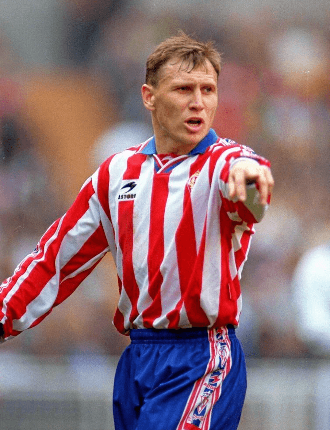 Dimitri Cheryshev: Fue un goleador del Sporting de Gijón en Segunda. En Primera, sus cifras goleadores no fueron las esperadas por un jugador que llegó en plan estrella a Gijón.