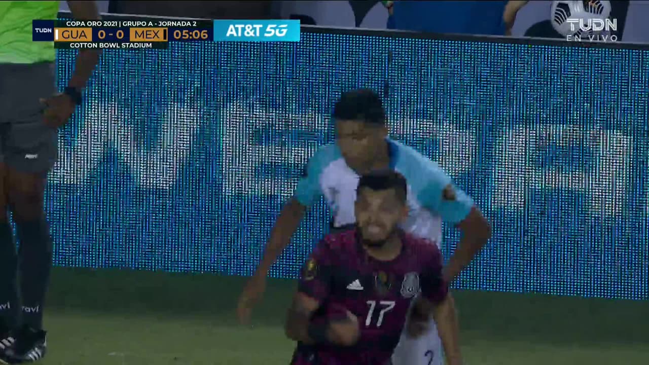 ¡TIRO ATAJADO! disparo por ["Robin"] ["Betancourth"].