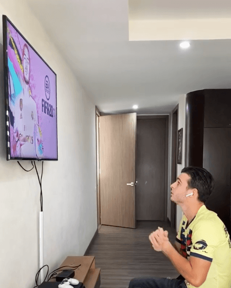 Nicolás Benedetti se prepara para posible debut en el eLigaMX