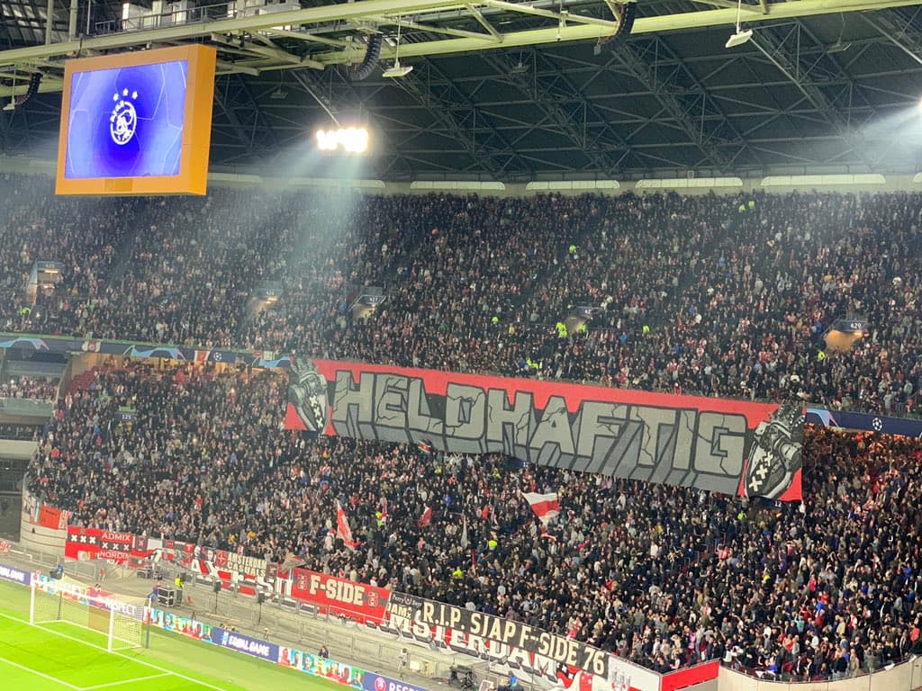 Es la primera vez que estos equipos se enfrentan en un partido de la UEFA Champions League.