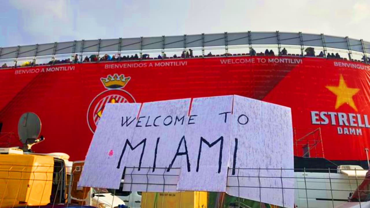 Debía ser en Miami pero el juego del Barcelona fue en Girona: hinchas 'bullearon' a Tebas