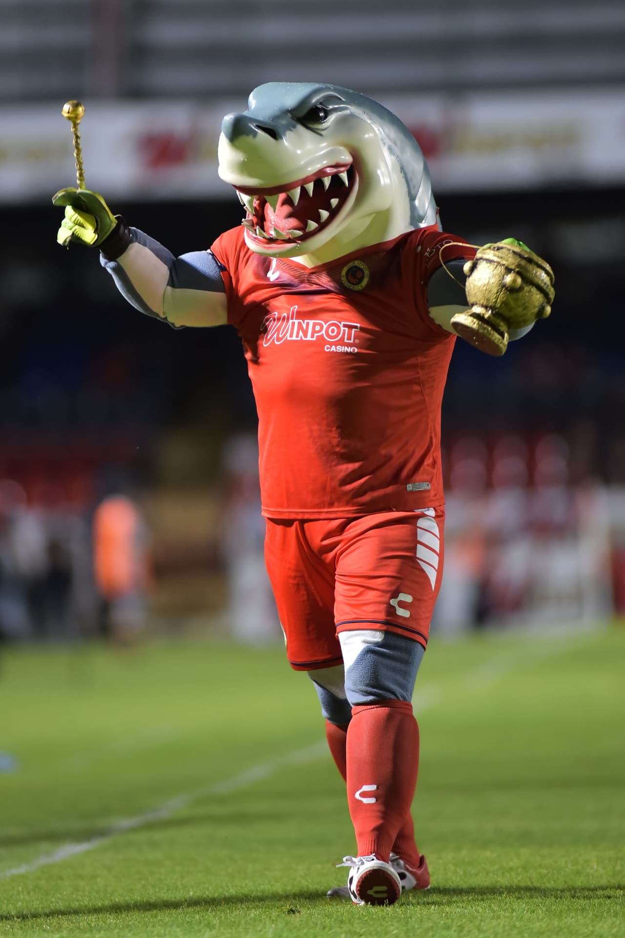 El Tibu Jarocho se convirtió en un ícono del futbol mexicano por sus diversas personalidades ¡Ahora homenajeó a Kobe Bryant y La Parka.