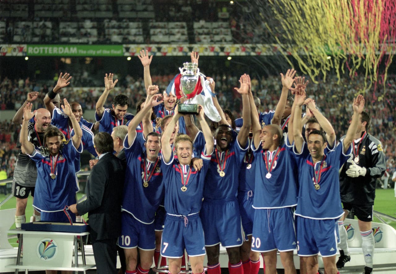 La selección francesa obtuvo el título tras vencer a Italia 2 goles a 1 en partido disputado en Rotterdam, Holanda.