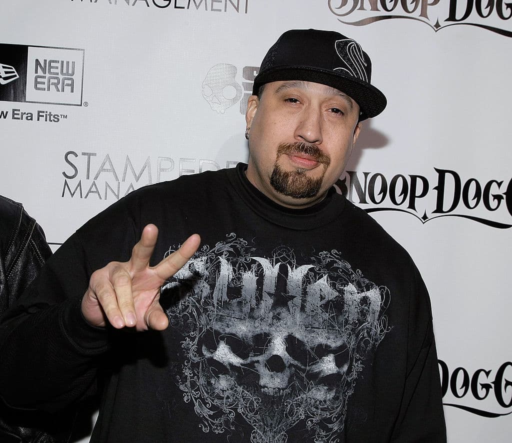 Esta canción tendrá una colaboración especial con B-Real, Santa Fe Klan y Alemán.