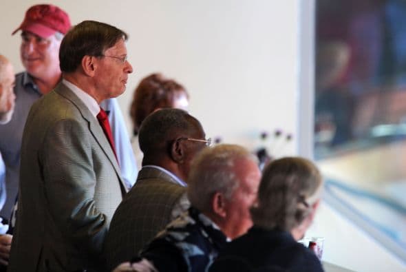 El comisionado de las Ligas Mayores, Bud Selig ratificó la celebración del clásico de media temporada de 2011 en la ciudad de Phoenix, pese a los reclamos de los opositores a la Ley Arizona.