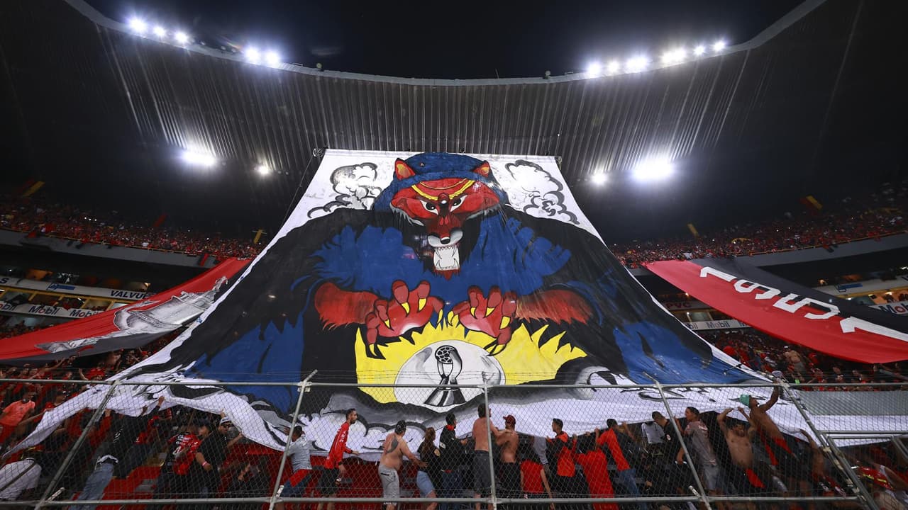 ¡Increíble tifo del Atlas para la Final ante León!