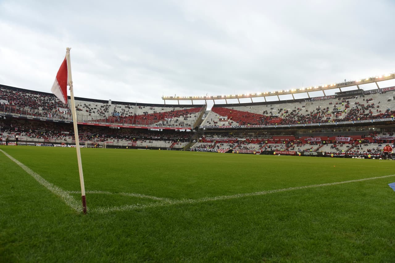 Tres juveniles que vivian en la pensión del club sufrieron abusos.