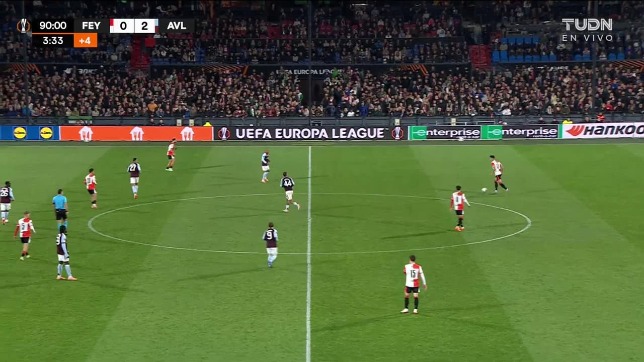 ¡TIRO ATAJADO! disparo por Bart Nieuwkoop.