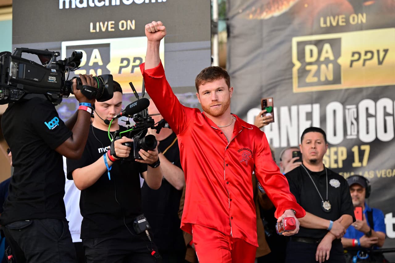 Canelo vs Benavidez, más cerca de suceder según Eddie Hearn