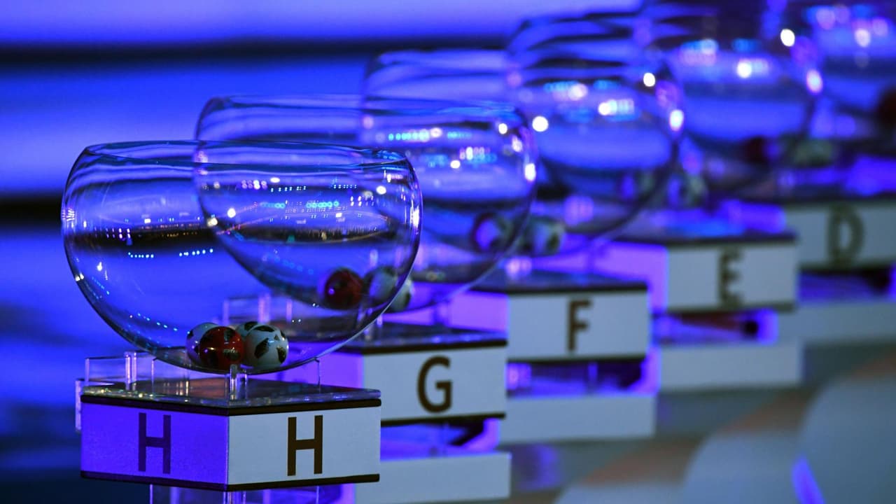 FIFA da procedimiento de sorteo final y revela novedad en el calendario