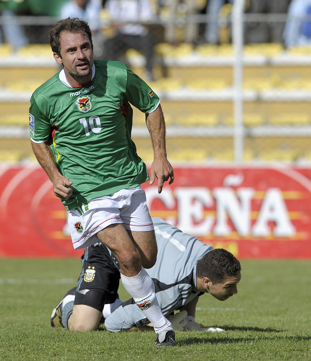 El 3-1, que ya daba visos de catástrofe para la selección de Argentina, lo anotó Alex Da Rosa al minuto 45 antes del final del primer tiempo, una estocada letal para enviarlos al camerino.