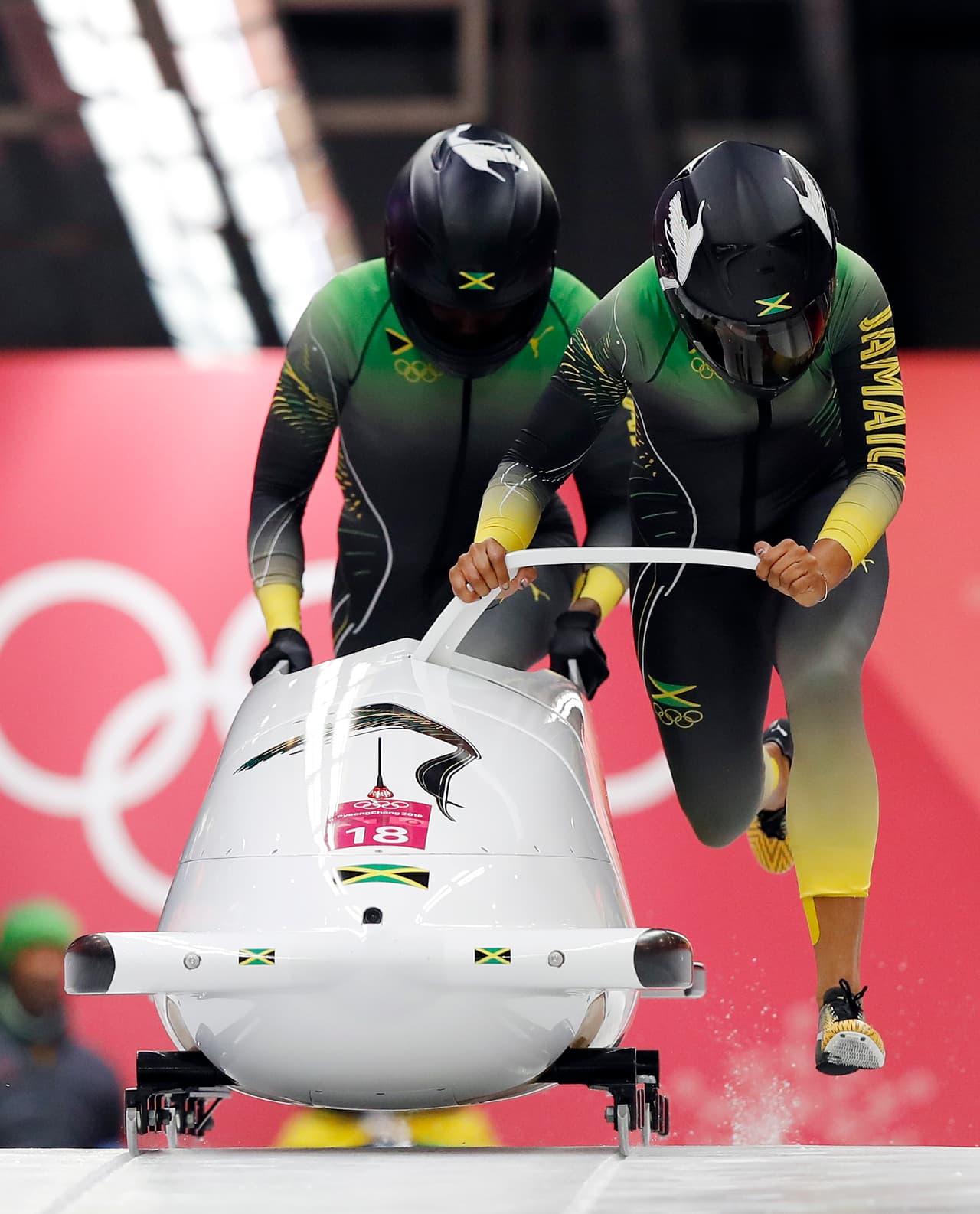 En Pyeongchang 2018 el equipo de dos atletas femenino ya hizo su participación y quedó en el Top 20.