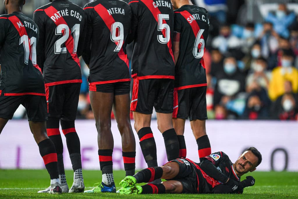 Con espectacular doblete de Brais Méndez, Celta vence 2-0 en casa al Rayo Vallecano y llegan a 30 unidades en el torneo.