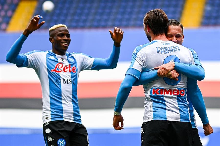 Napoli derrota a la Sampdoria 2-0 durante la Jornada 30 de la Serie A. Las anotaciones fueron de Fabián Ruiz Peña (35') y Victor Osimhen (87'). El mexicano Hirving 'Chucky' Lozano se perderá el siguiente partido ante el Inter por acumulación de amonestaciones.