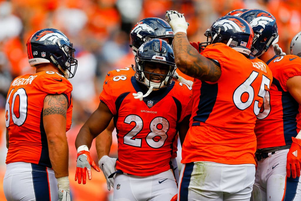 Los Denver Broncos recibieron al odiado rival de la División Oeste de la Conferencia Americana en el Mile High Stadium, los Oakland Raiders, que llegaban con una espina clavada de la Semana 1.