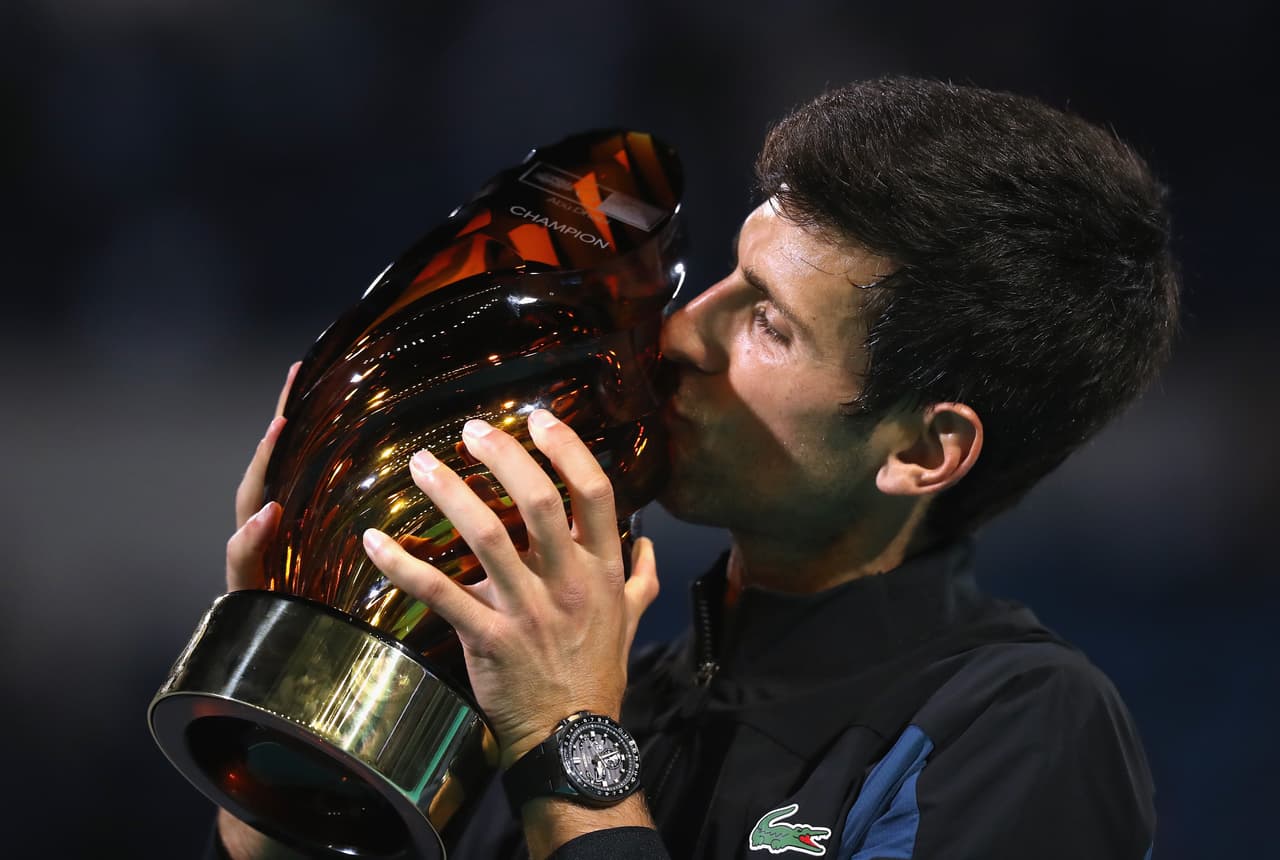 Djokovic gana por cuarta vez el torneo de exhibición de Abu Dabi