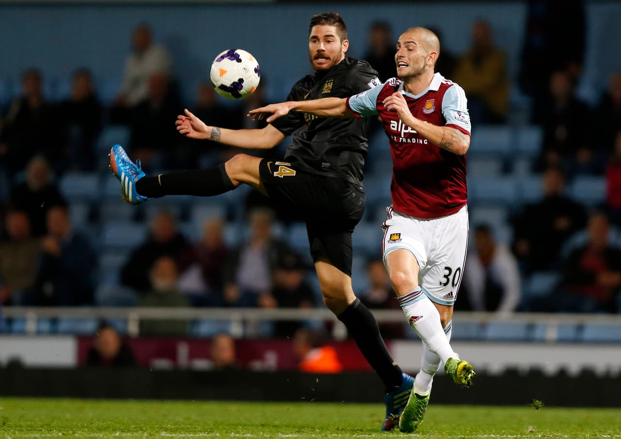2013: el croata Mladen Petric disputó tres partidos sin llegar a convertir. Era goleador de la Bundesliga con el Borussia Dortmund y el Hamburgo.