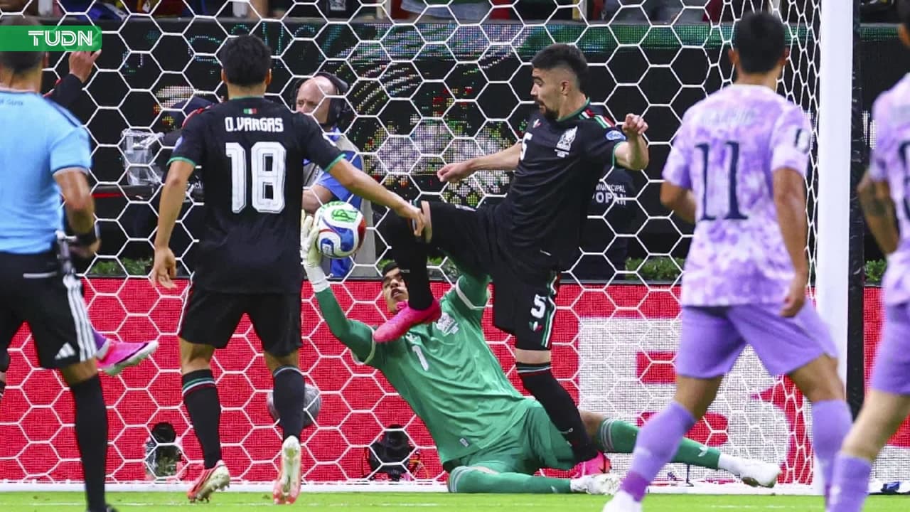 Así fue la enferma atajada de Tala que dio triunfo vs. Corea