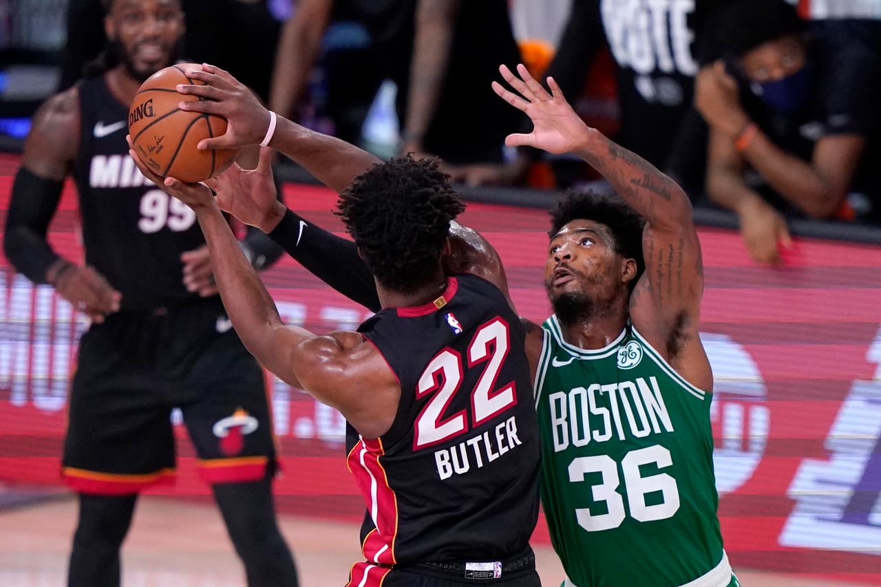 Los Boston Celtics ganan 117-106 y ponen la serie 2-1 | Borraron en tres cuartos al Miami Heat y se ponen a un juego de igualar la Final de Conferencia. | Bam Adebayo, Jaylen Brown y Jayson Tatum fueron los máximos anotadores del partido.