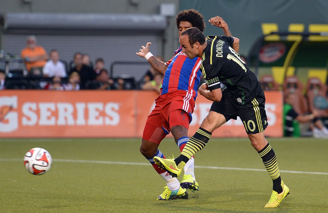 2014 - Landon Donovan (MLS) - All-Star 2-1 Bayern Múnich.