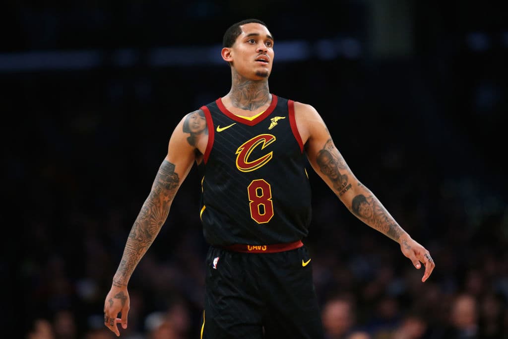 <b>29) Cleveland Cavaliers (12-46)</b>: Lo positivo para los Cavs este año es que dos jóvenes, como Cedi Osman y el novato Colin Sexton están mostrando calidad y crecimiento. Mala, muy mala campaña en general.