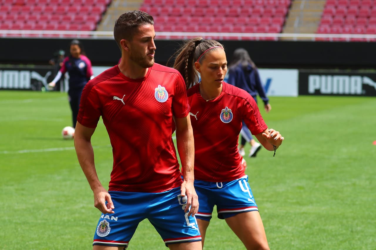 Por segundo año consecutivo, Chivas realizó el 'Juego X la Equidad', con dos equipos formados por un combinado entre sus ramas varonil y femenil.