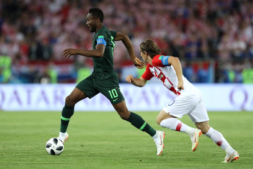 En recientes horas, el mediocampista nigeriano decidió resindir su contrato con el cuadro turco debido a las pobres medidas de sanidad que tubo la Superliga frente al coronavirus.