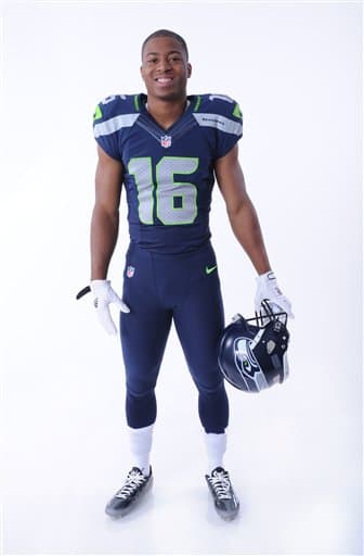Egresado de Kansas St. llega a los Seahawks el WR Tyler Lockett, checa sus mejores imágenes hasta ahora portando ya el jersey de Seattle.