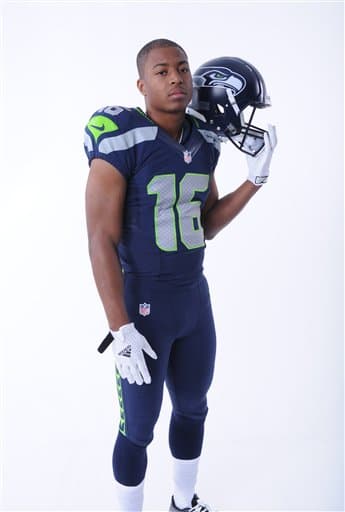 Egresado de Kansas St. llega a los Seahawks el WR Tyler Lockett, checa sus mejores imágenes hasta ahora portando ya el jersey de Seattle.