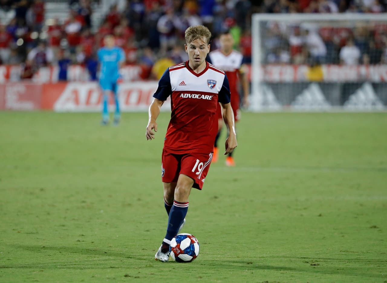 Paxton Pomykal, volante de 19 años, es la promesa de USA en el centro del campo. Lo comparan con Frenkie de Jong por su rango de pase.