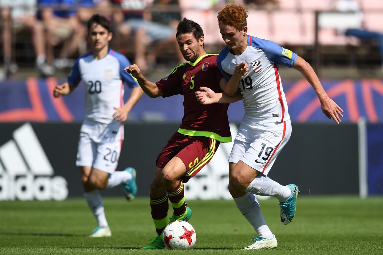 Al igual que el delantero Joshua Sargent, que no encontó nunca la posibilidad de hacer daño a la defensa venezolana.