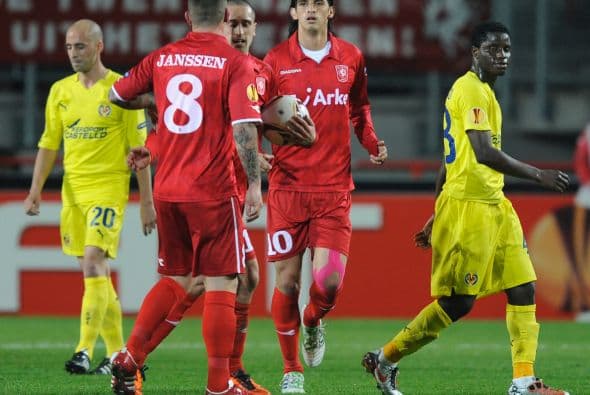 Pero Emir Bajrami le dio cierta esperanza a los holandeses con un gol.