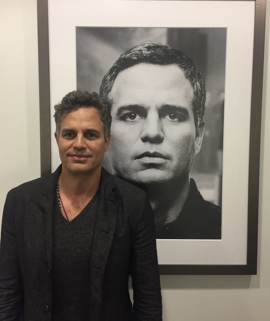 La erotomanía es el delirio que tiene una persona al pensar que alguien está enamorada de ella, cuando claramente ese no es el caso.
<br>