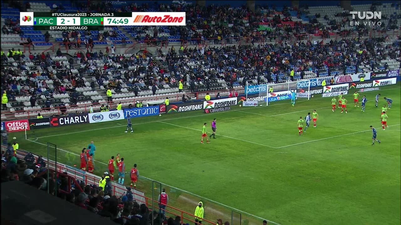 ¡GOOOL! José Castillo anota para Pachuca.