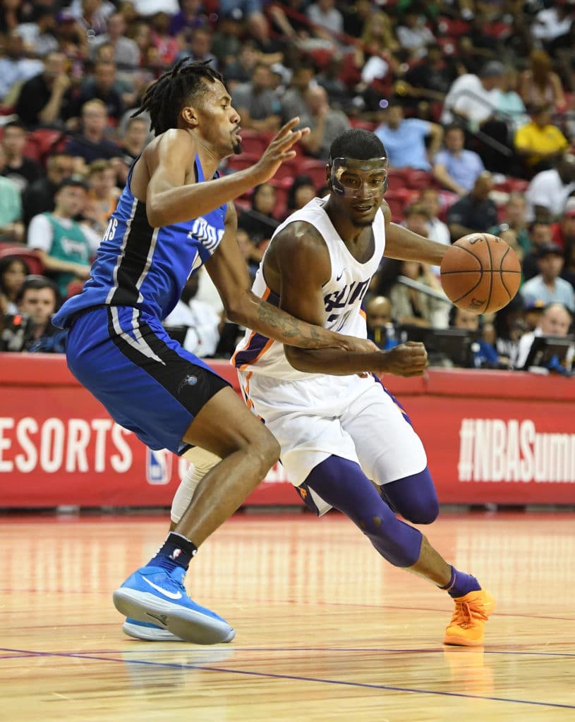 Angola, que estuvo con Orlando Magic en NBA Summer League, tiene altas posibilidades de ser el primer colombiano compitiendo en temporada de NBA, a la espera de la decisión final sobre su situación.