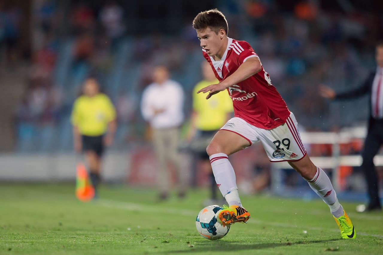 Al igual que Denis, el Celta repescó a Santi Mina, quien también es canterano celtista.