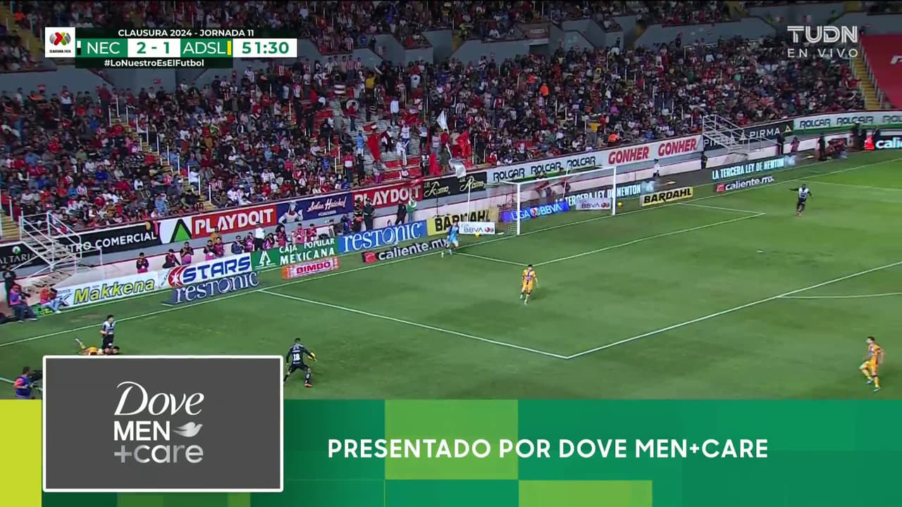 ¡TIRO ATAJADO! disparo por Diego Gómez.